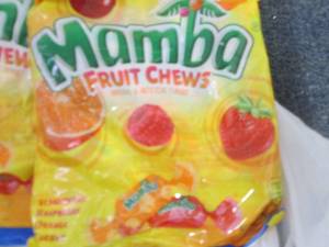 lot 460 image: 6- 7.05 oz Mamba Fruit Chews...