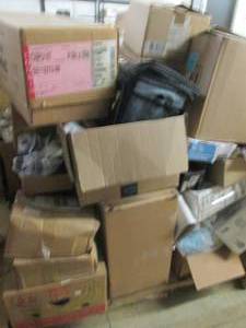 lot 464 image: Pallet of Assorted UnsoldUnclaimed...