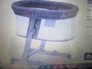 lot 7 image: Oval City Sleeper Bassinet in Grey ...