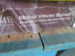 lot 12 image: 4 Cases Home Decorators Collection ...