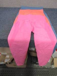 lot 46 image: 3 Pair Ladies Gym Wolf Leggings Siz...