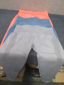 lot 56 image: 3 Pair Ladies Gym Wolf Tie Leggings S...