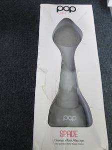 lot 76 image: Pop Sonic Spade Cleansing & Exfolia...