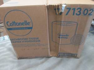 lot 112 image: Kimberly-Clark Professional 17713 K...