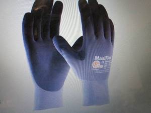 lot 117 image: MaxiFlex 34-874 Ultimate Gloves Mic...