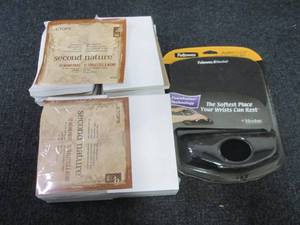 lot 143 image: 24 Second nature Memo Pads, Mouse P...