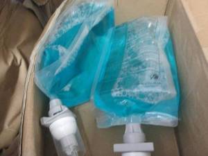 lot 155 image: 6- 1100 ml Rubbermaid Foam Hand Soa...