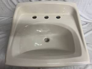 American Standard Porcelain Wall Hung Sink