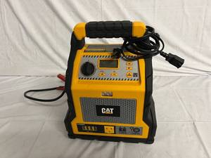 CAT - 3 in 1 Professional Power Station with Jump Starter and Compressor - 4 USB Ports and Outlet