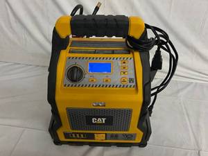 CAT - 3 in 1 Professional Power Station with Jump Starter and Compressor - 4 USB Ports and Outlet