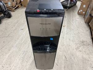 Frigidaire Water Dispenser