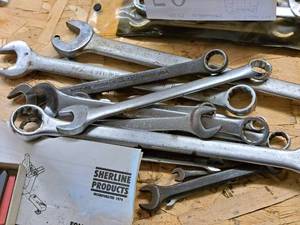 lot 49 image: Lot of (19) SAE Combination Wrenches