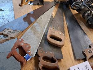 lot 75 image: Lot of (5) Assorted Carpenter Saws