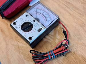 lot 69 image: Multi-meter