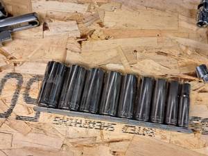 lot 55 image: Craftsman 38 Drive SAE Deep Socket Set - 78 to 38 9-piece with Socket Holder