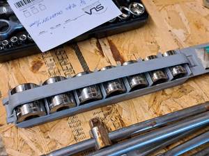 lot 54 image: Craftsman 12-drive Metric Socket Set 12-point - 20,21,23,24,25,26,28MM 7-piece with Socket Holder