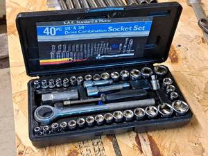lot 53 image: Wilmar 14 and 38 Drive Combination SAEMetric Socket Set 40-piece with Case