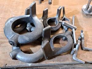lot 86 image: Lot of (11) Machining Parts