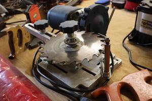 lot 11 image: Saw Blade Sharpener