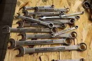lot 44 image: Lot of (15) Craftsman Metric Combination Wrenches to 20mm
