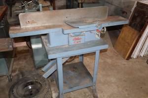 lot 28 image: Atlas Press Co Planer 6000
