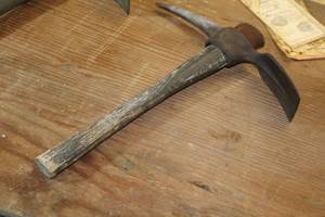 lot 134 image: Pick Axe