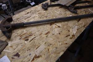lot 152 image: 1 Pipe Bender