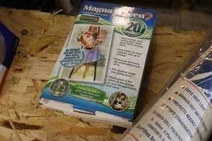 lot 172 image: Easier Living Magna Screen Magnetic Mesh Screen