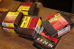 lot 236 image: Lot of (9) 3M Sanding Belts 4x24