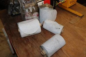 lot 237 image: Lot of (5 Rolls) 5 Stick-It Sanding Discs 80 Grit