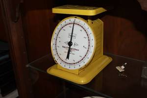 lot 1015 image: Vintage Sears Table Scale 25lb1oz