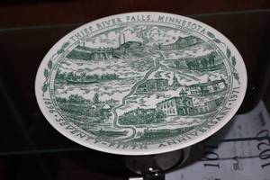 lot 1016 image: 75th Anniversary Thief River Falls Commemorative Plate