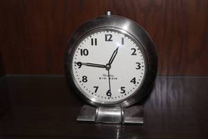 lot 1017 image: Westclox Big Ben 5 Table Clock