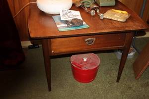 lot 1024 image: Vintage Wooden End Table