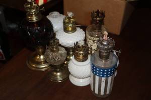 lot 1046 image: Lot of (8) Vintage Oil Lamps