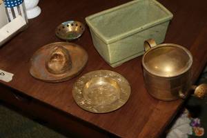 lot 1049 image: Lot of (5) Vintage Home Dcor - (1) Porcelain Pot and (4) Metal - Mug, Ash Tray, Sombrero, Candleholder