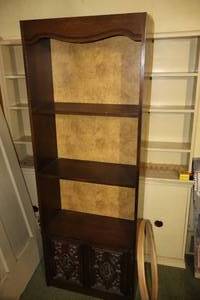 lot 1050 image: Wood Book Display Case