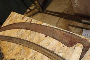 lot 258 image: Vintage 28 Scythe Blade