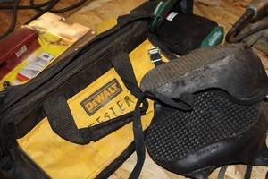 lot 275 image: DeWalt Tool Bag with Rubber Knee Pads and Masterforce Pro Lock Pouch