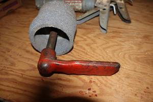 lot 283 image: 4-14 Hand Grinding Drum
