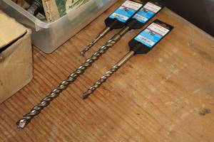lot 297 image: Lot of (3) Bosch Masonry Hammerdrill Bits - 38x6, 12x12, 14x4