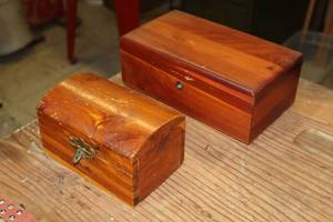 lot 307 image: Lot of (2) Wooden Keepsake Boxes