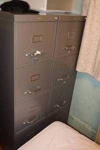 lot 1059 image: Lot of (2) Metal File Cabinet 4-drawer with Keys