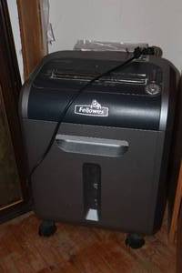 lot 1088 image: Fellowes Paper Shredder PS-79Ci