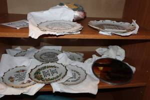 lot 1104 image: Lot of (9) Mallard Stained Glass Plate and (8) Collectible Decorative Plates - Serenity Prayer, House Blessing, True Friends, Our Country, Thanks God For Dirty Dishes, Recipe For Friendship, For All Of Us