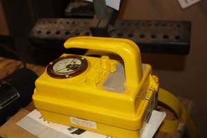 lot 449 image: Jordan Electronics Model 710-4 Radiation Survey Meter