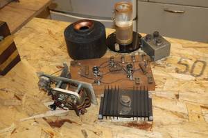 lot 461 image: Lot of (6) Assorted Electronic Parts