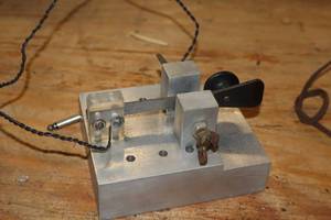 lot 467 image: Vintage Morse Code Switch  Electronic Part