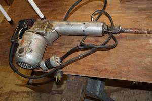lot 382 image: Black & Decker Electric Jackhammer