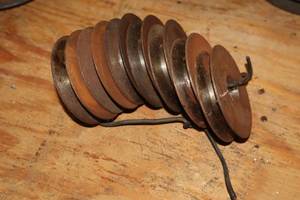 lot 410 image: Lot of (7) 3-14 Pulleys